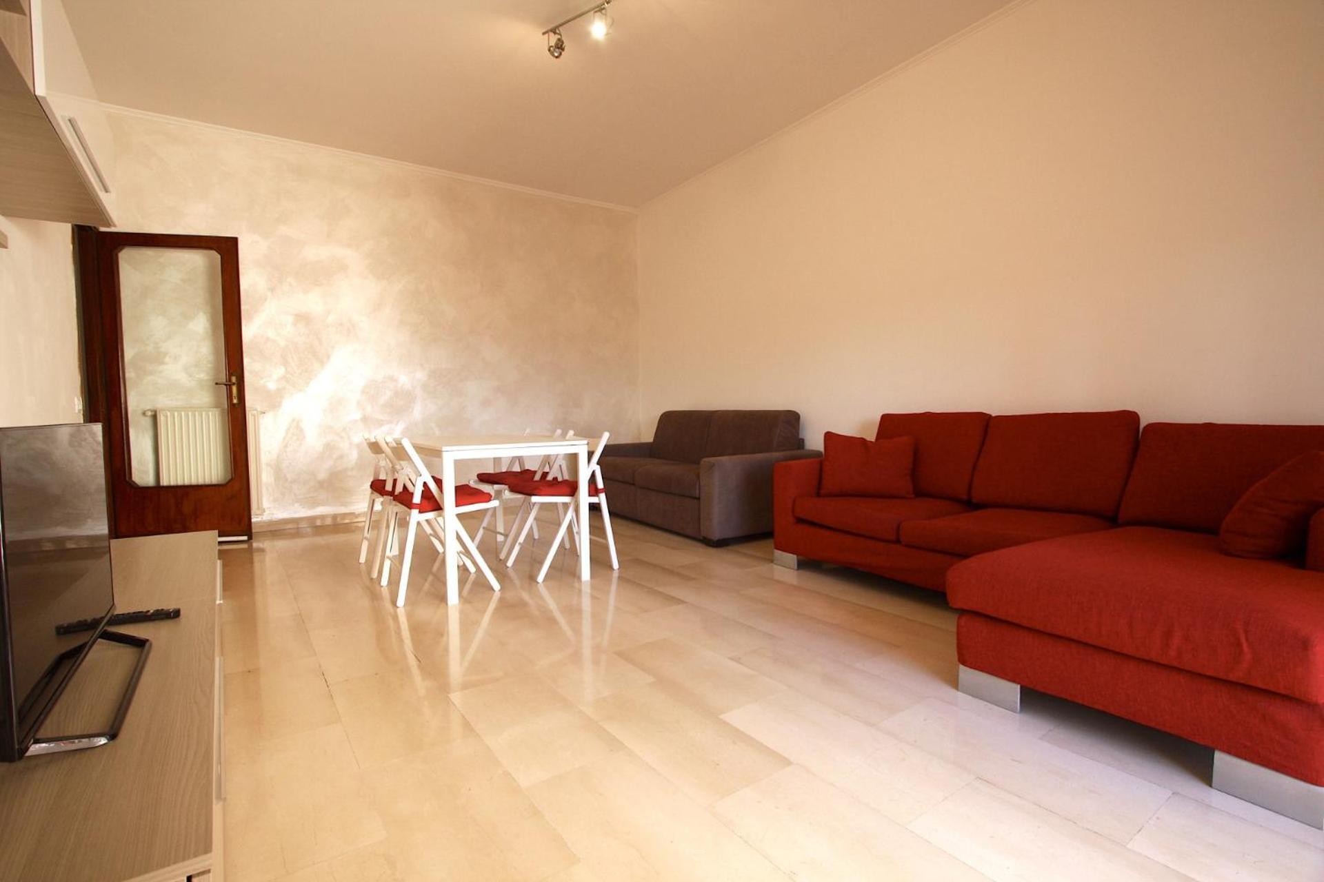 House Apartment *